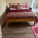 Heeneys Lodge B&B