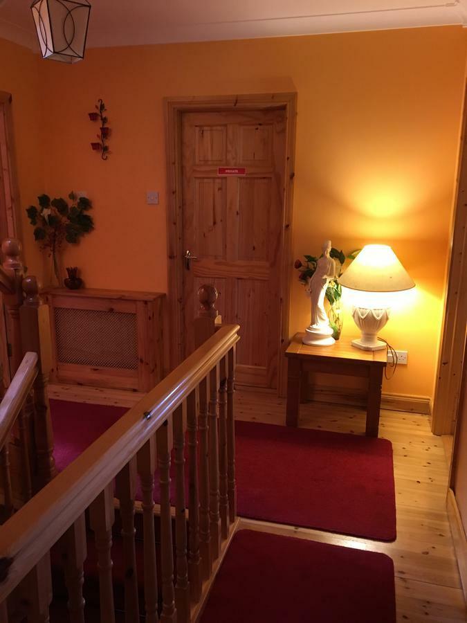 Bed & Breakfast Heeneys Donegal Town
